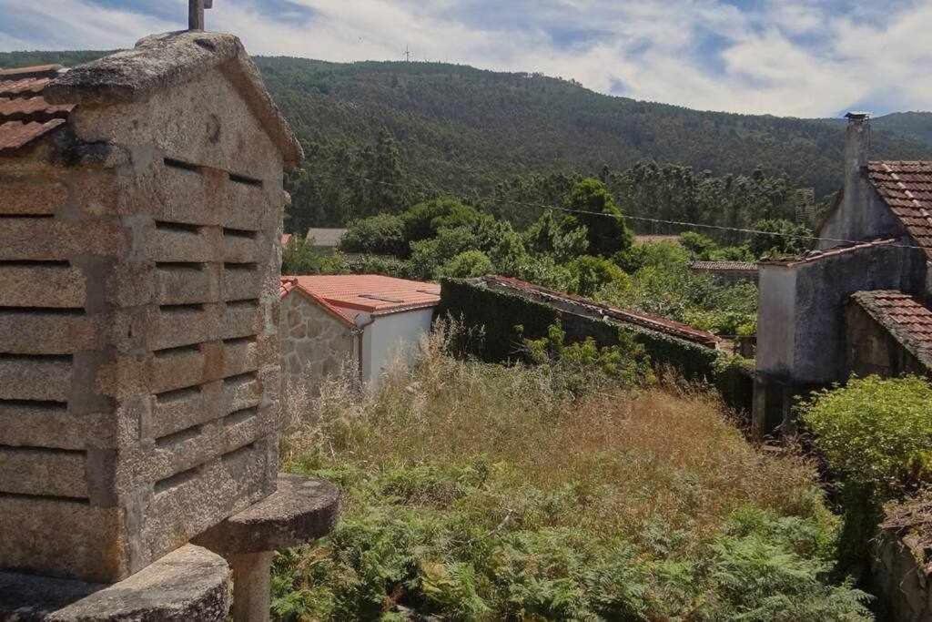 Cuberto Darriba Casa Restaurada En Canedo การ์โนตา ภายนอก รูปภาพ