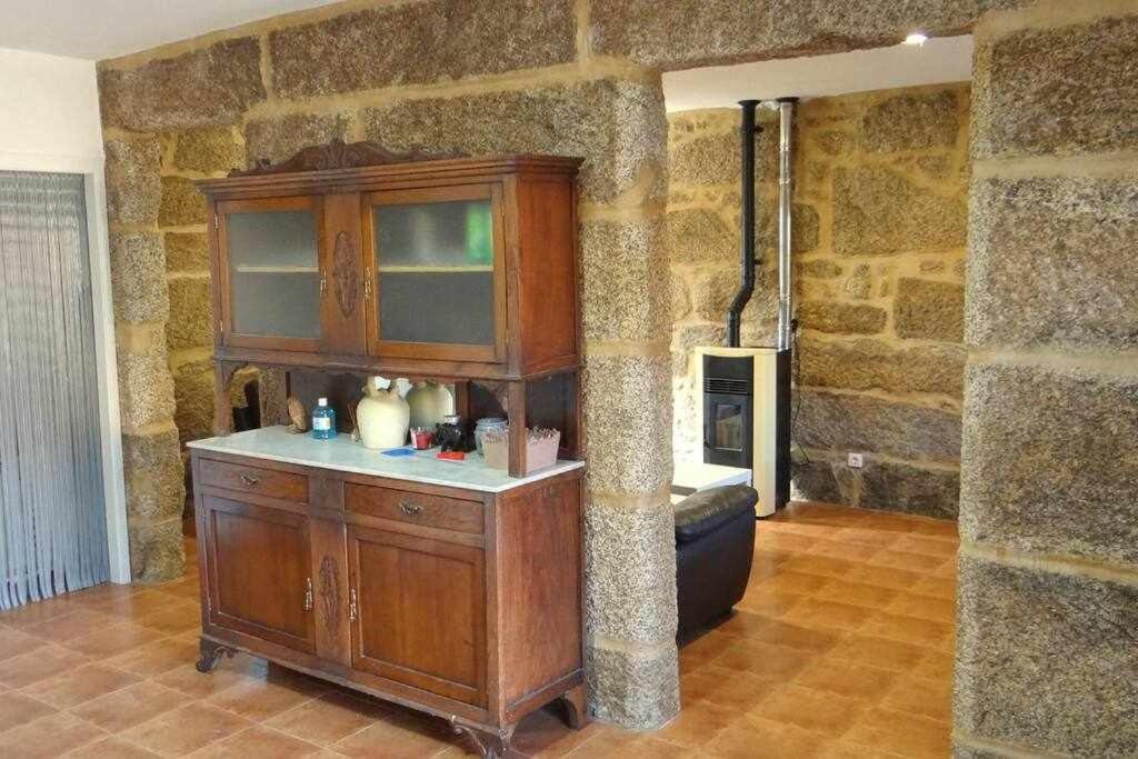 Cuberto Darriba Casa Restaurada En Canedo การ์โนตา ภายนอก รูปภาพ
